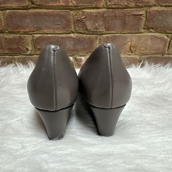 Cole Haan Grand Ambition Womens Size 9B Slip On Pointed Wedge W15849 Gray - Picture 4 of 8
